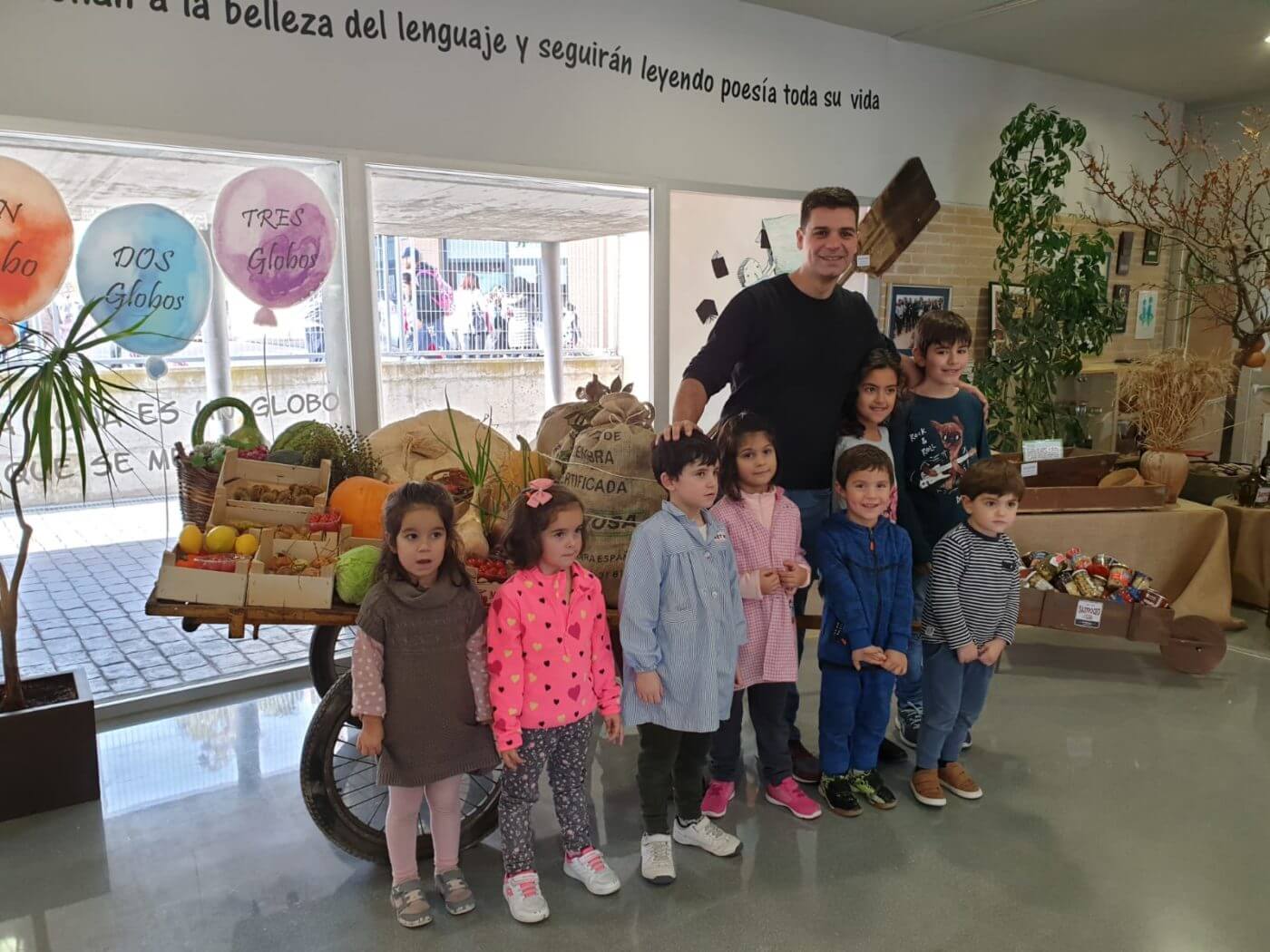 Lee más sobre el artículo El popular cocinero Sergio Fernández visita el proyecto ‘Gastroceo’ del colegio de Autol