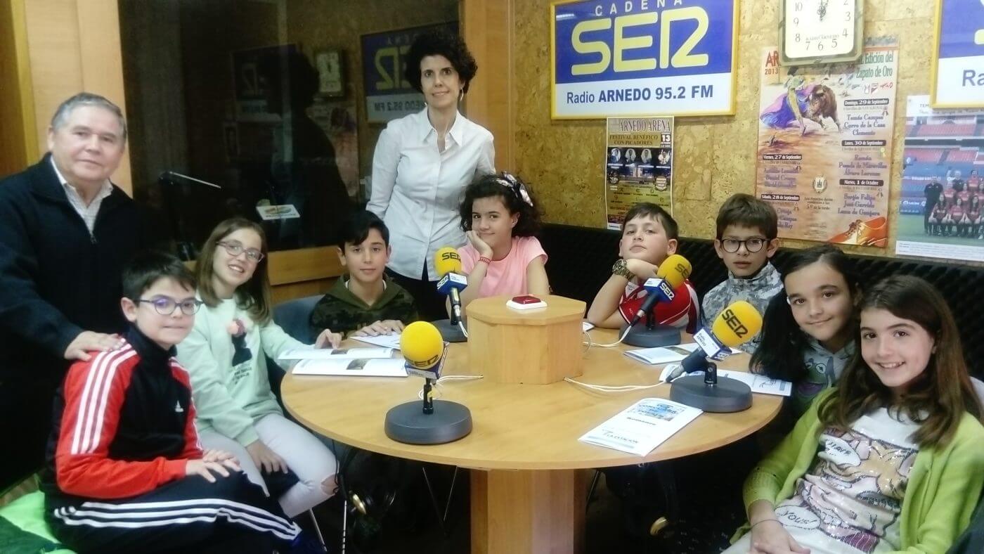Lee más sobre el artículo El CEIP La Estación celebra el ‘Día de la poesía’ con un taller y un concurso dirigido a los alumnos