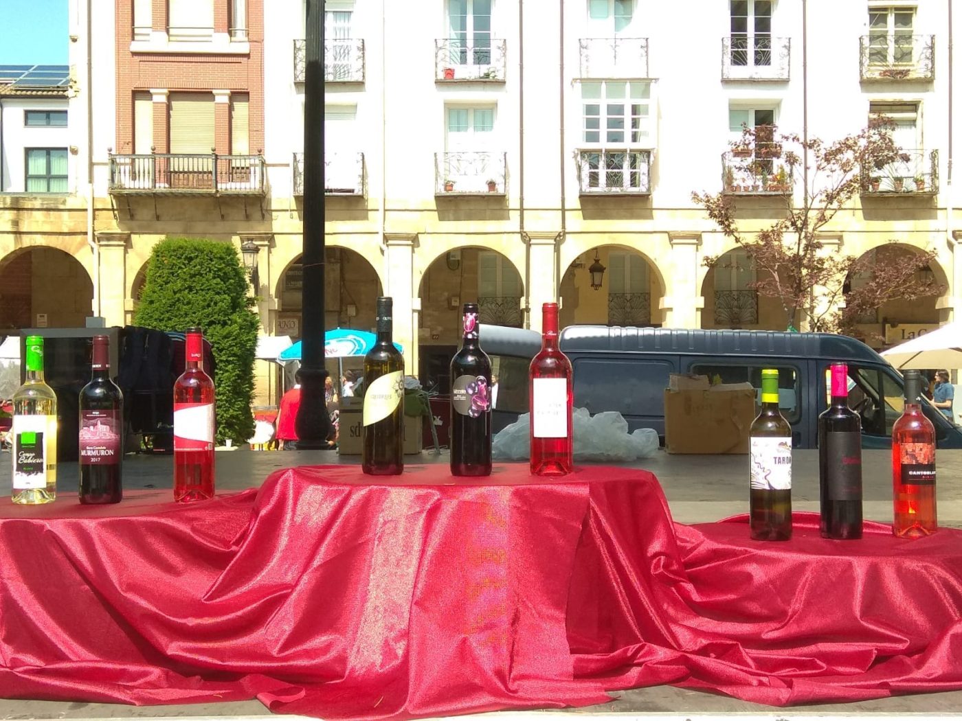Lee más sobre el artículo La Bodega Nuestra Señora de Vico de Arnedo presenta sus vinos en el Centro Riojano de Madrid