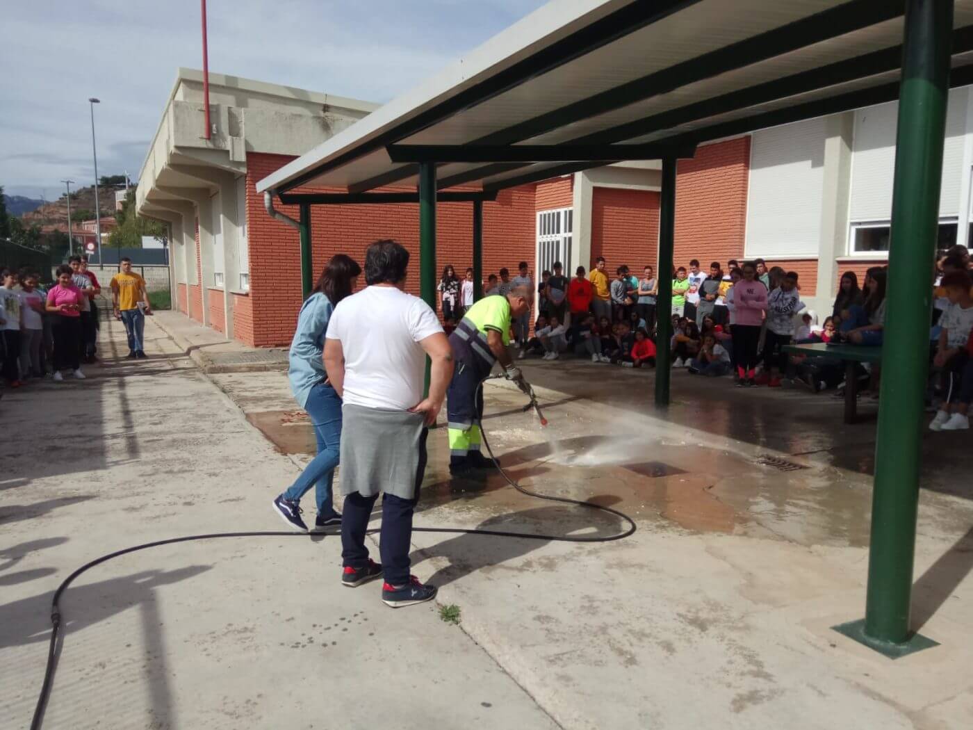 Lee más sobre el artículo La concejalía de Festejos fomenta entre los jóvenes un chupinazo limpio y, sobre todo, sin harina