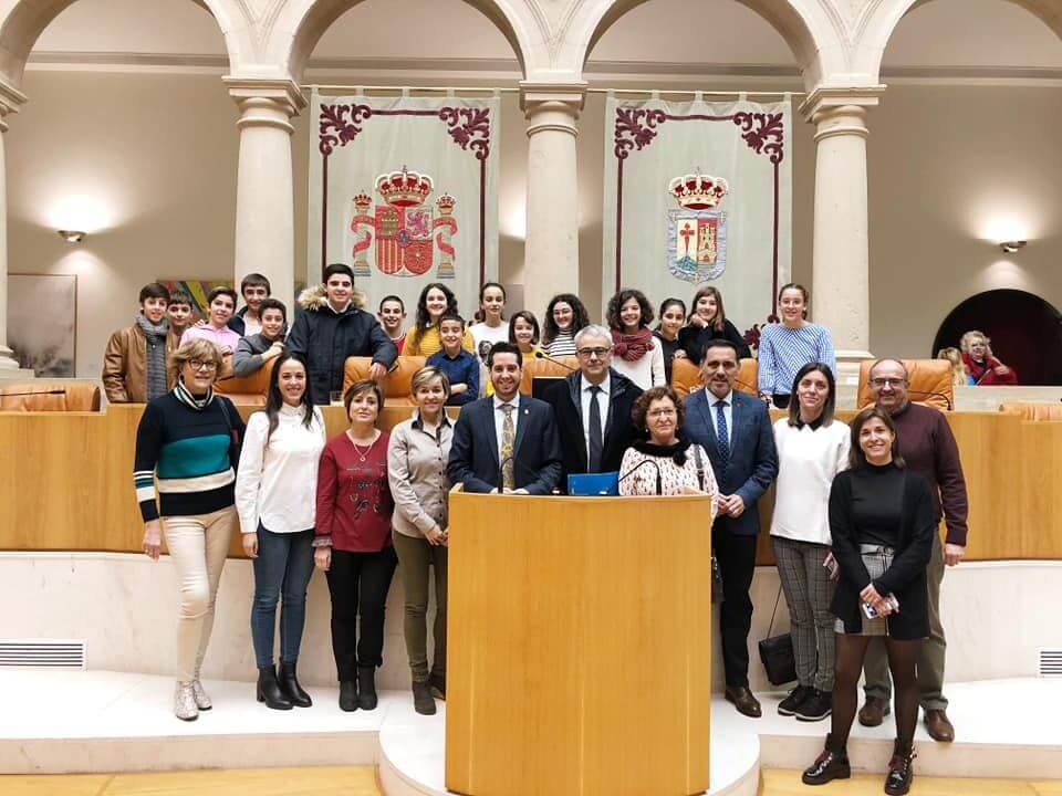 Lee más sobre el artículo El Consejo de Infancia y Adolescencia participó en el Parlamento en la conmemoración de la Convención sobre los Derechos del Niño