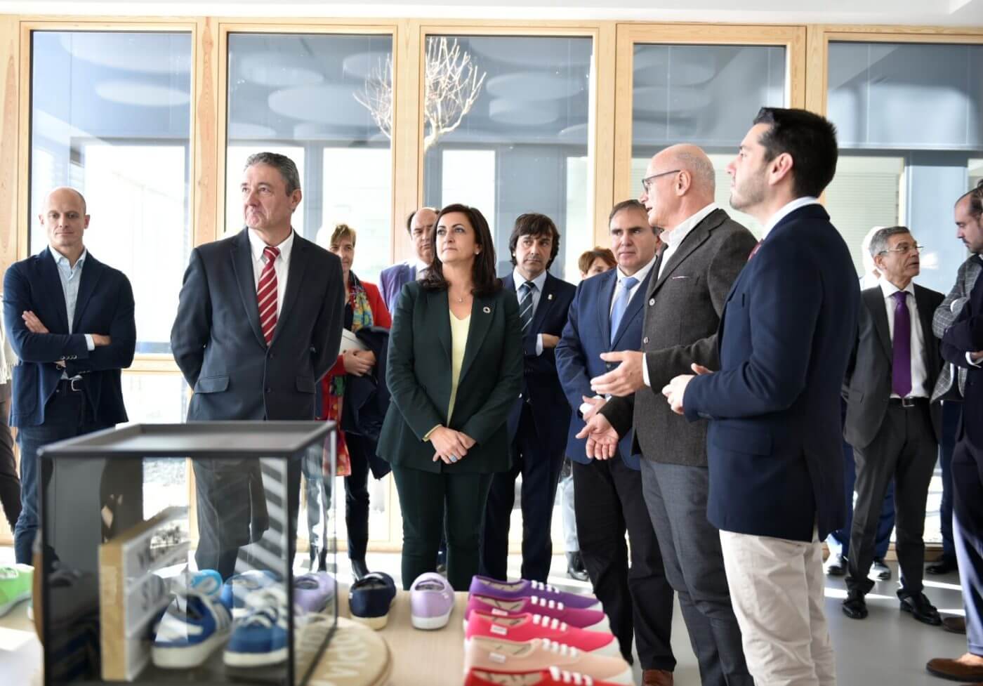 Lee más sobre el artículo Calzados Nuevo Milenio inaugura sus instalaciones en La Maja
