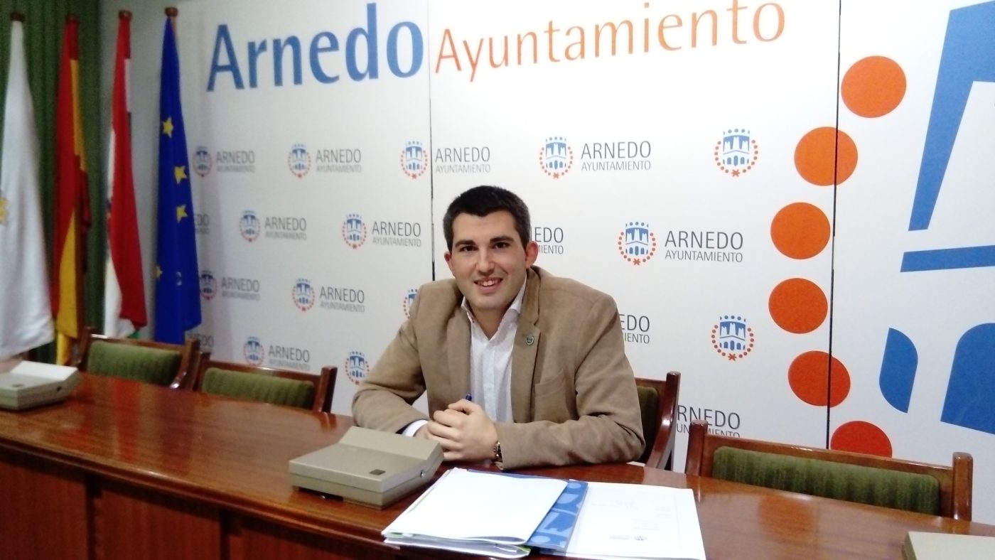Lee más sobre el artículo El pleno de Arnedo aprueba subida tipos plusvalía y actualización de la tasa del servicio de ayuda a domicilio