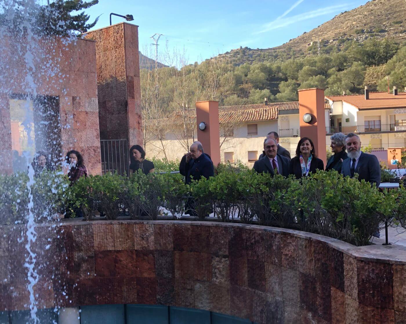 Lee más sobre el artículo Andreu ofrece la colaboración del Gobierno regional para promover el potencial del Balneario de Arnedillo