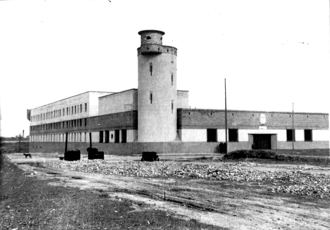 Lee más sobre el artículo ‘Amigos de la Historia’ vuelve a pedir que se proteja parte del antiguo cuartel de la Guardia Civil