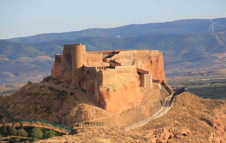 Lee más sobre el artículo El castillo de Arnedo acogerá mañana un acto en memoria de los fallecidos por Covid-19 y de apoyo a todos los afectados por la pandemia