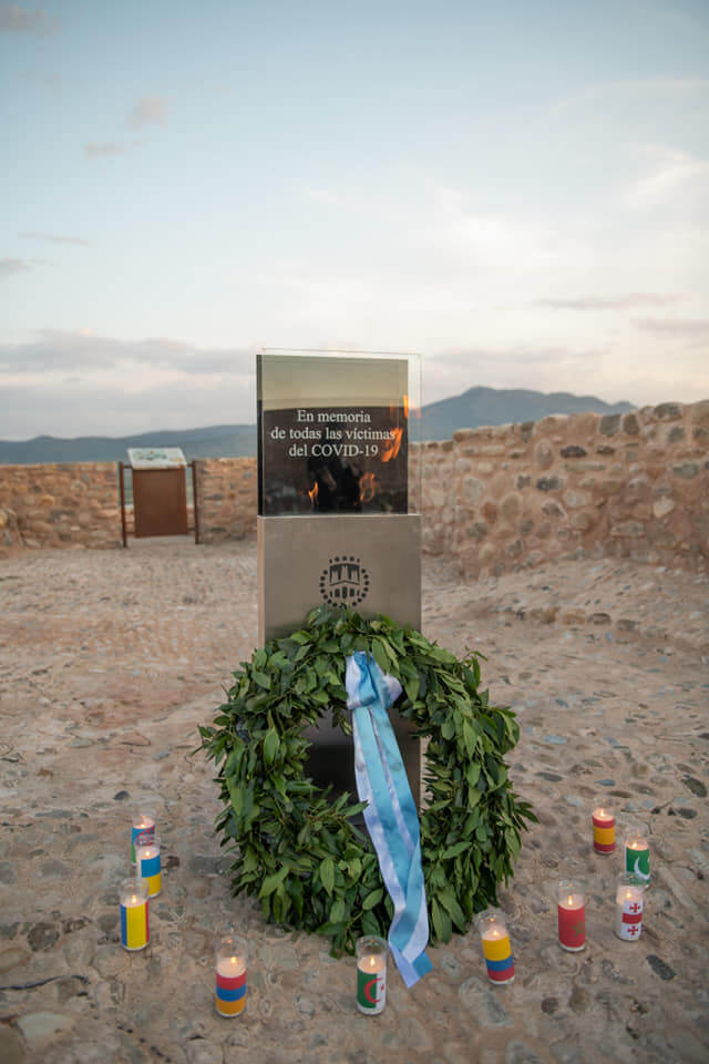 Lee más sobre el artículo Arnedo recuerda a todas las víctimas de Covid-19 y homenajea a quienes han luchado contra la enfermedad