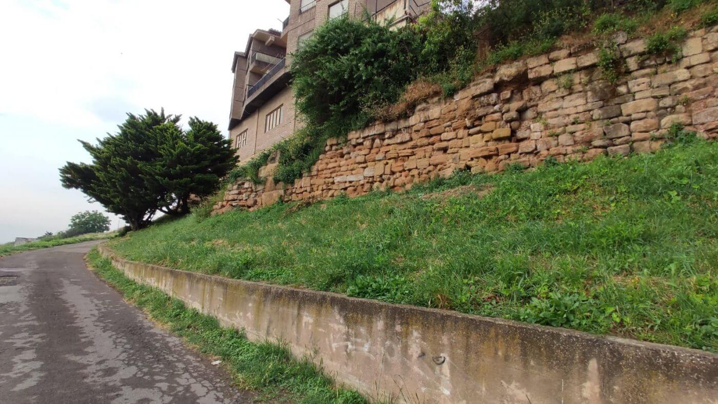Lee más sobre el artículo Aprobado el proyecto básico y de ejecución de obra de conservación de un tramo de la muralla romana de Calahorra