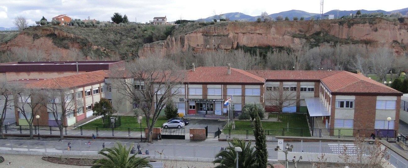 Lee más sobre el artículo El caso positivo de un alumno obliga a cerrar temporalmente un aula de 2º de Infantil del colegio Antonio Delgado Calvete