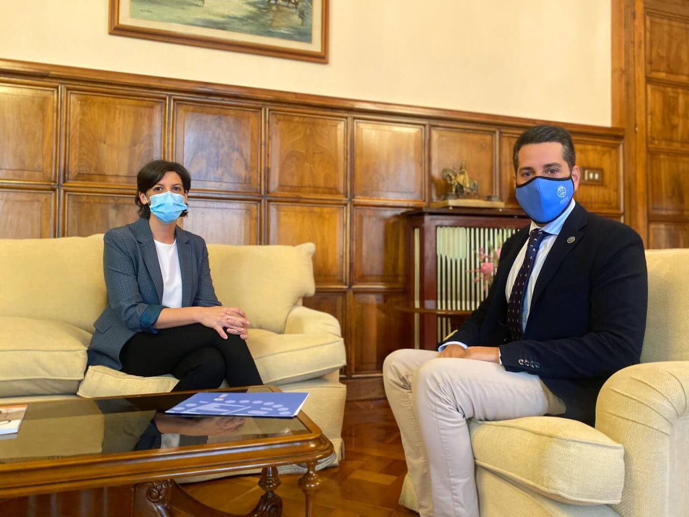 Lee más sobre el artículo El alcalde de Arnedo y la delegada del Gobierno abordan las medidas que se establecerán durante los días en los que se hubieran celebrado las fiestas