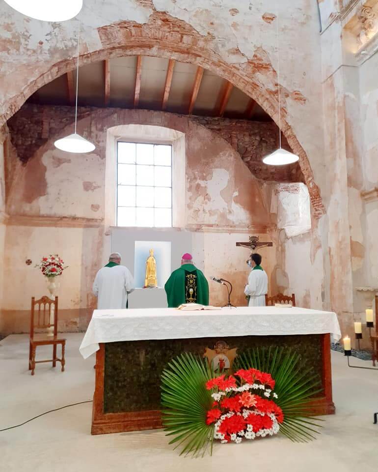 Lee más sobre el artículo Entronizado de la Patrona de Arnedo en el Santuario de Vico
