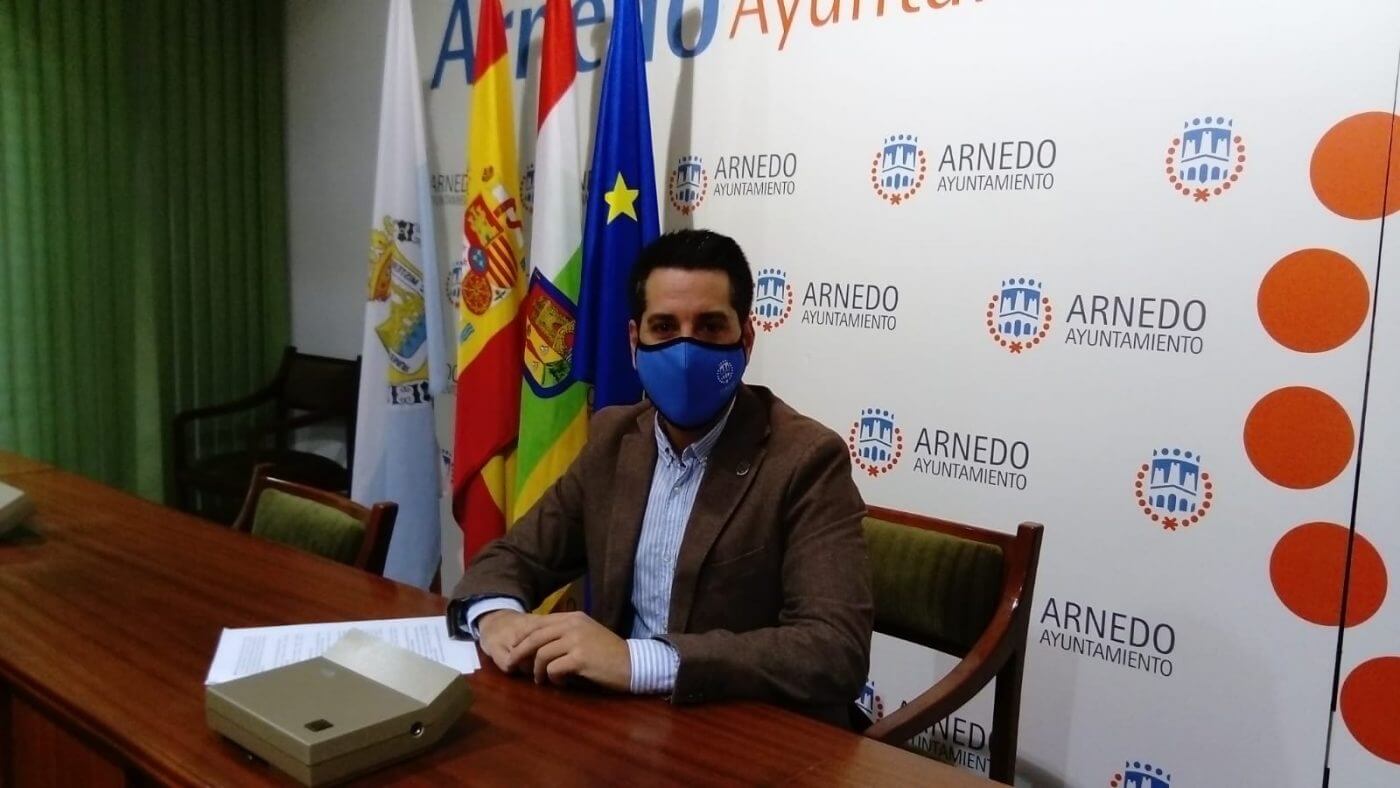 Lee más sobre el artículo El alcalde de Arnedo pide el autoconfinamiento voluntario de los ciudadanos y se muestra a favor del toque de queda