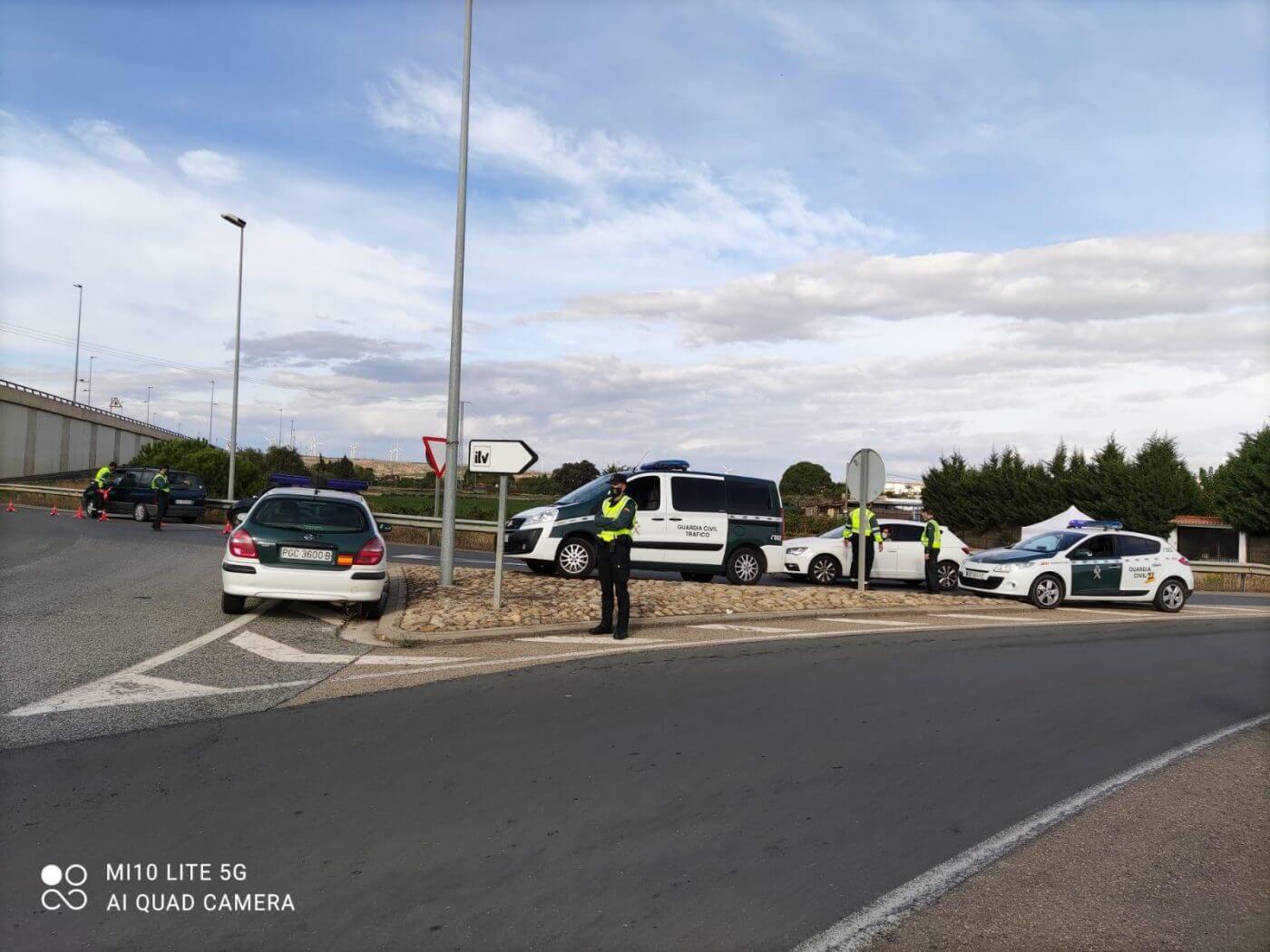 Lee más sobre el artículo Establecidos los controles en los accesos por carretera a Arnedo, Calahorra y Rincón de Soto para limitar la movilidad y frenar la expansión del coronavirus