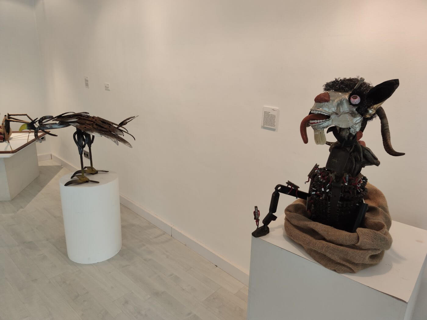 Lee más sobre el artículo El Centro Cultural Cajarioja de Arnedo acoge la exposición de «TransformARTE» y Félix Martínez-Losa muestra sus pinturas en Calahorra