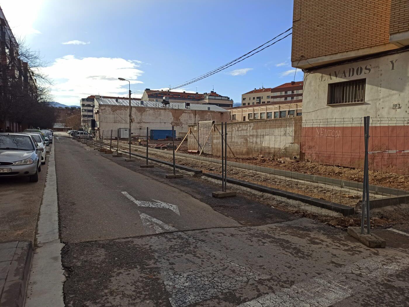 Lee más sobre el artículo El Ayuntamiento de Arnedo quiere completar la urbanización de la calle Delicias mientras se ejecuta el bloque de viviendas promovido por una cooperativa