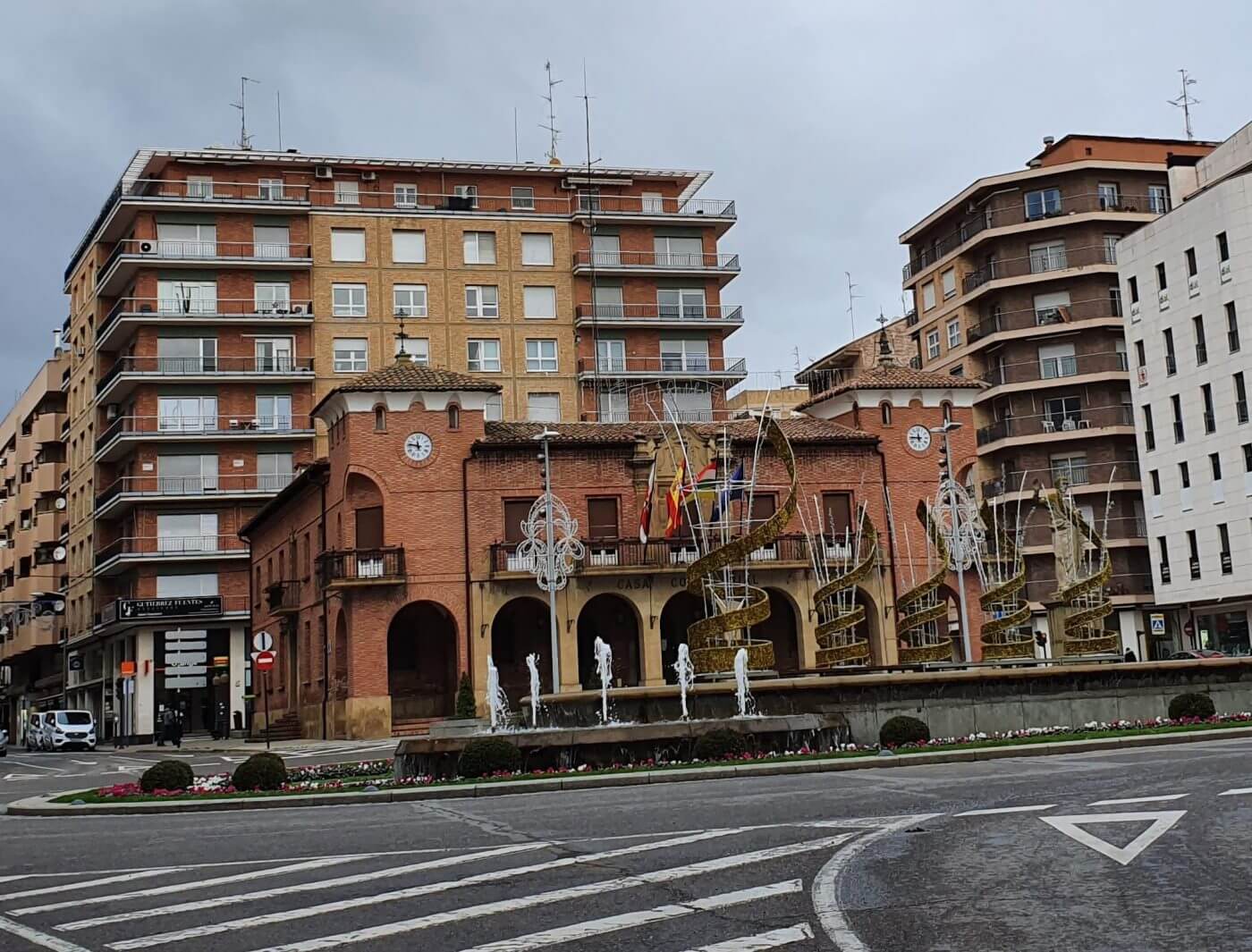 Lee más sobre el artículo El Ayuntamiento de Calahorra adjudica el tendido de fibra óptica entre varias sedes municipales