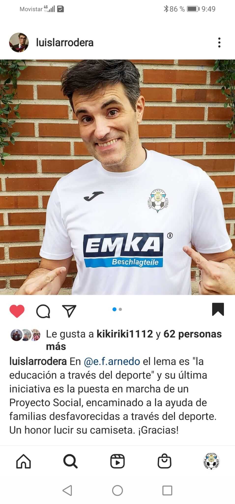 Lee más sobre el artículo El actor y monologuista Luis Larrodera se suma a la iniciativa ‘ponte la camiseta’ de la Escuela de Fútbol de Arnedo