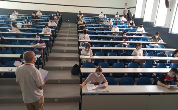 Lee más sobre el artículo Las pruebas de acceso a la Universidad (EBAU) se celebrarán en La Rioja entre el 2 y el 4 de junio