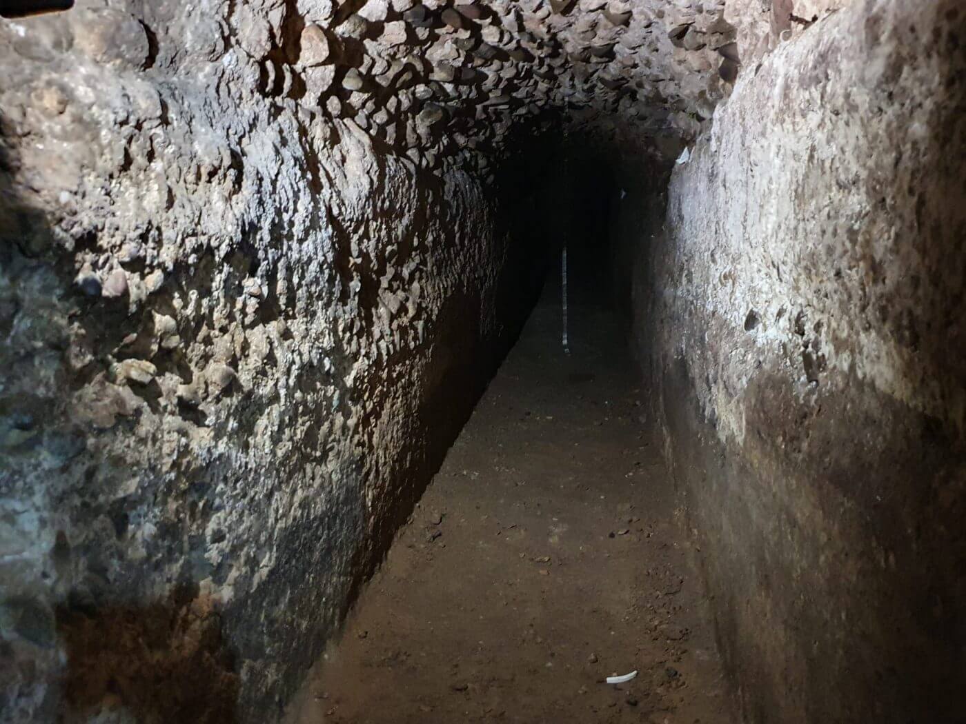 Lee más sobre el artículo Patrimonio aprueba el proyecto de intervención arqueológica de Amigos de la Historia de Calahorra en la cloaca romana