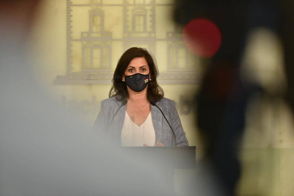 Lee más sobre el artículo La Rioja levantará el 9 de mayo todos los cierres perimetrales y el toque de queda y pondrá en marcha un nuevo ‘semáforo’ con tres niveles