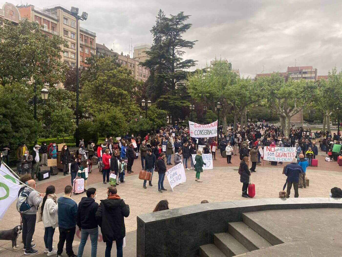 Lee más sobre el artículo Vecinos de los valles de Ocón, Jubera y Alto Cidacos vuelven a pedir que se paralicen los proyectos de megaparques eólicos y fotovoltaicos