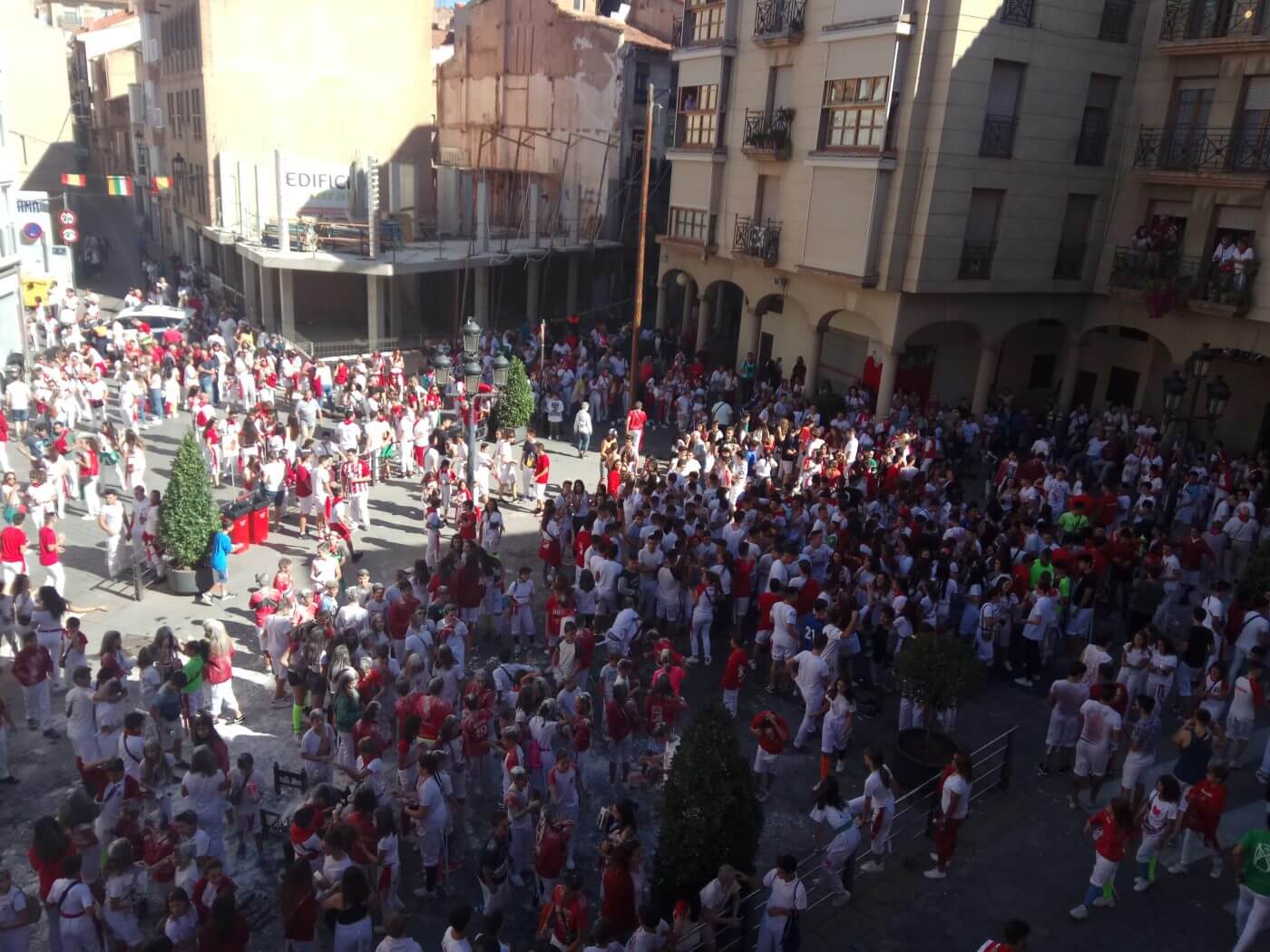 Lee más sobre el artículo El ayuntamiento de Arnedo consensuará con las peñas cómo se plantean este año las fiestas de ‘San Cosme y San Damián’