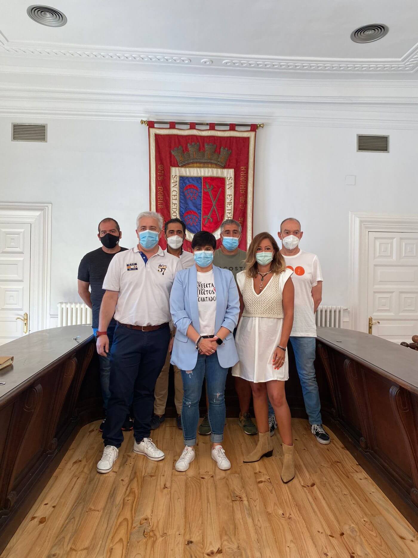 Lee más sobre el artículo El ayuntamiento recibe a la nueva junta directiva de la asociación ‘Calahorra Ciudad Comercial’