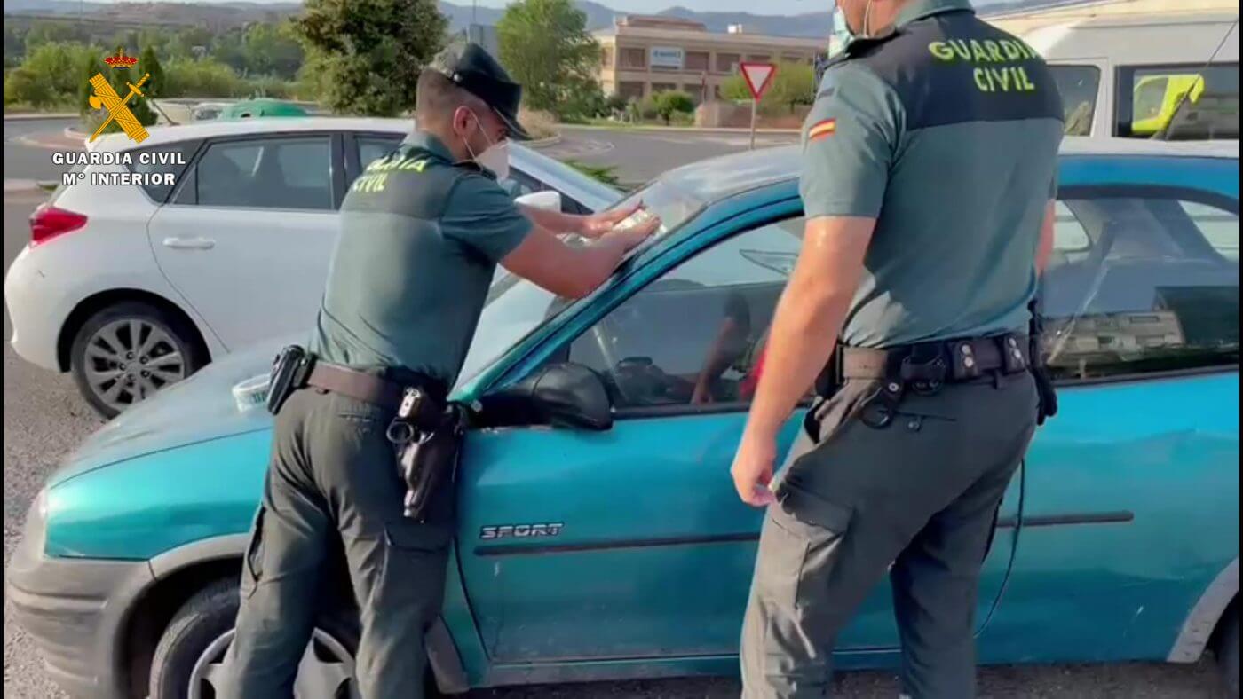 Lee más sobre el artículo La Guardia Civil precinta en Arnedo el vehículo de un octogenario sin permiso de conducir por pérdida de condiciones psicofísicas