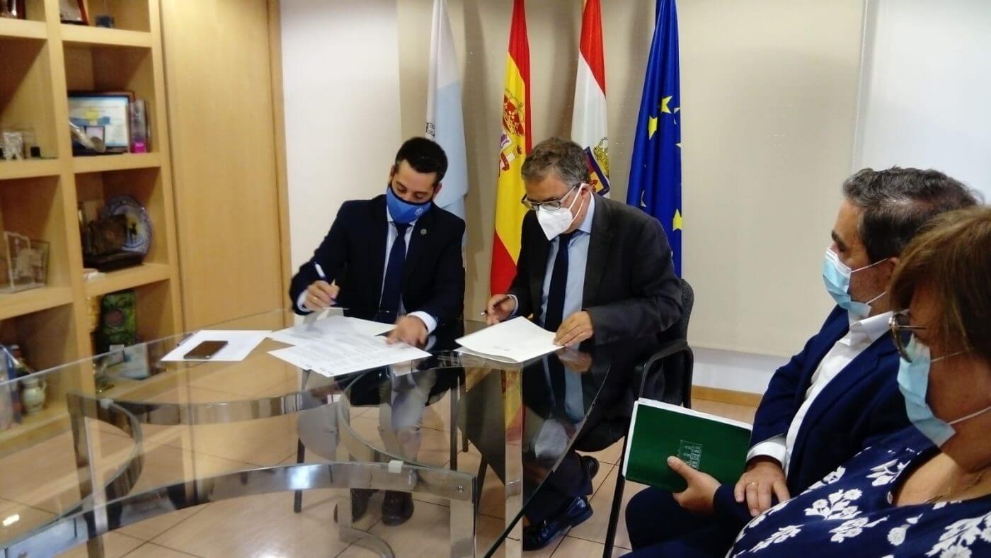 Lee más sobre el artículo Firma del convenio para el acondicionamiento del polígono Renocal de Arnedo