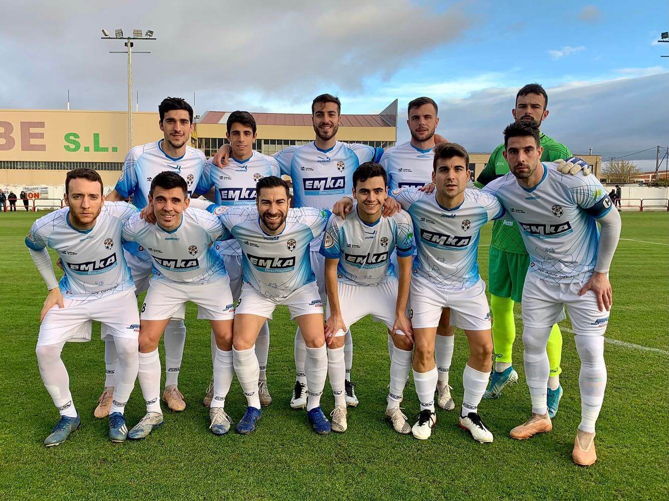 Lee más sobre el artículo El CD Arnedo, que sigue líder pese a la derrota contra el La Calzada, jugará el domingo 14 en ‘Sendero’ contra el Calahorra B