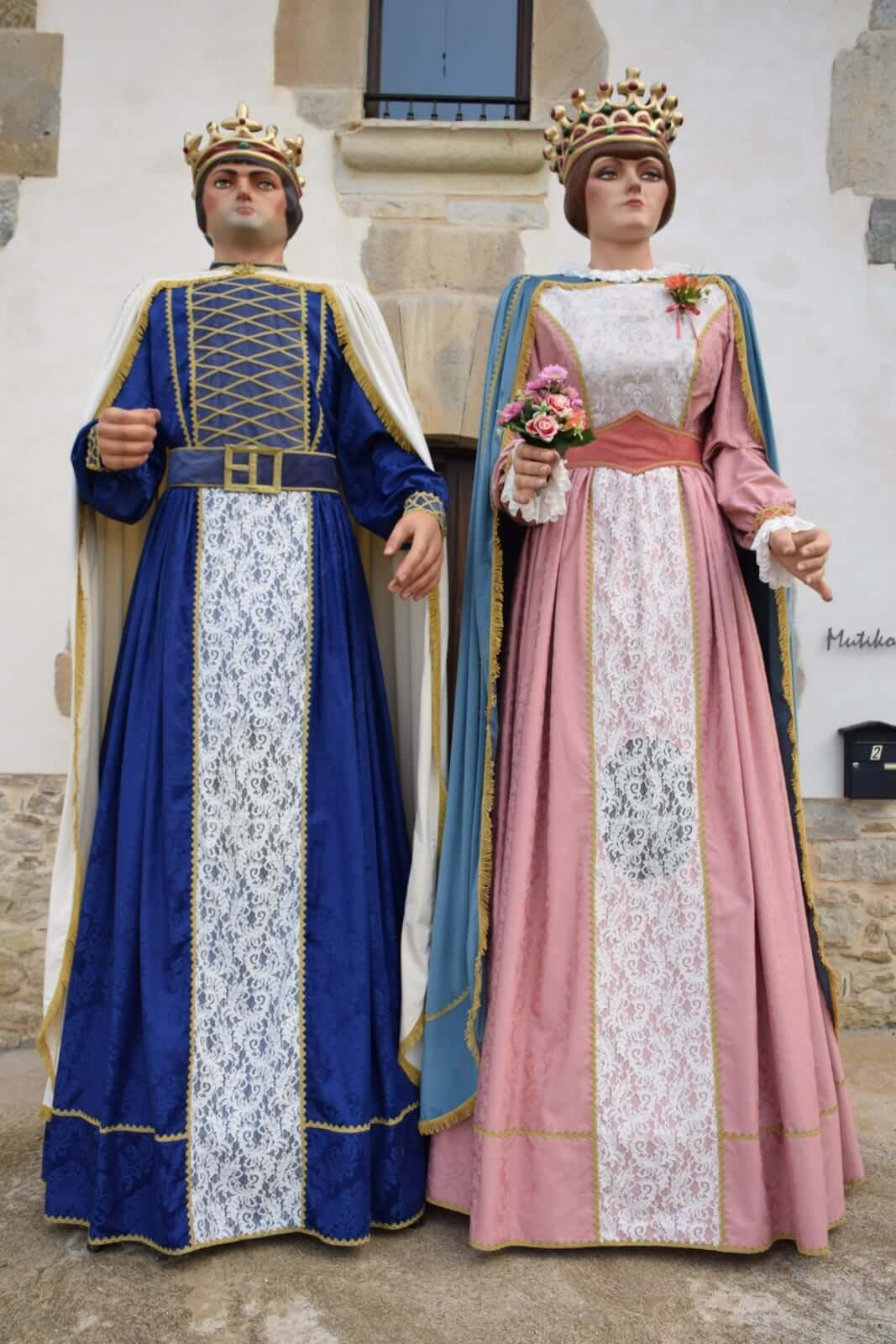 Lee más sobre el artículo El domingo 6 de marzo se presentarán en Calahorra los gigantes y cabezudos restaurados con los Presupuestos Participativos