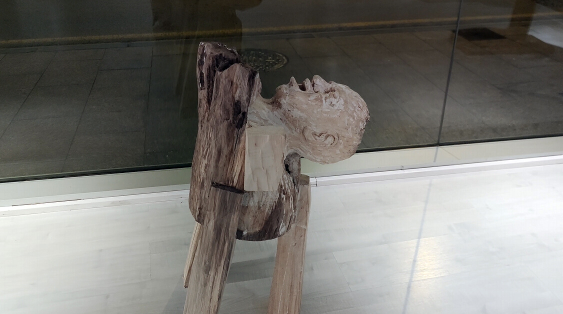 Lee más sobre el artículo José Arenas Barrigón gana el XIII Certamen TransformArte con la obra «Desolado» y Laura Navarro obtiene el Premio Joven por «Raíces»