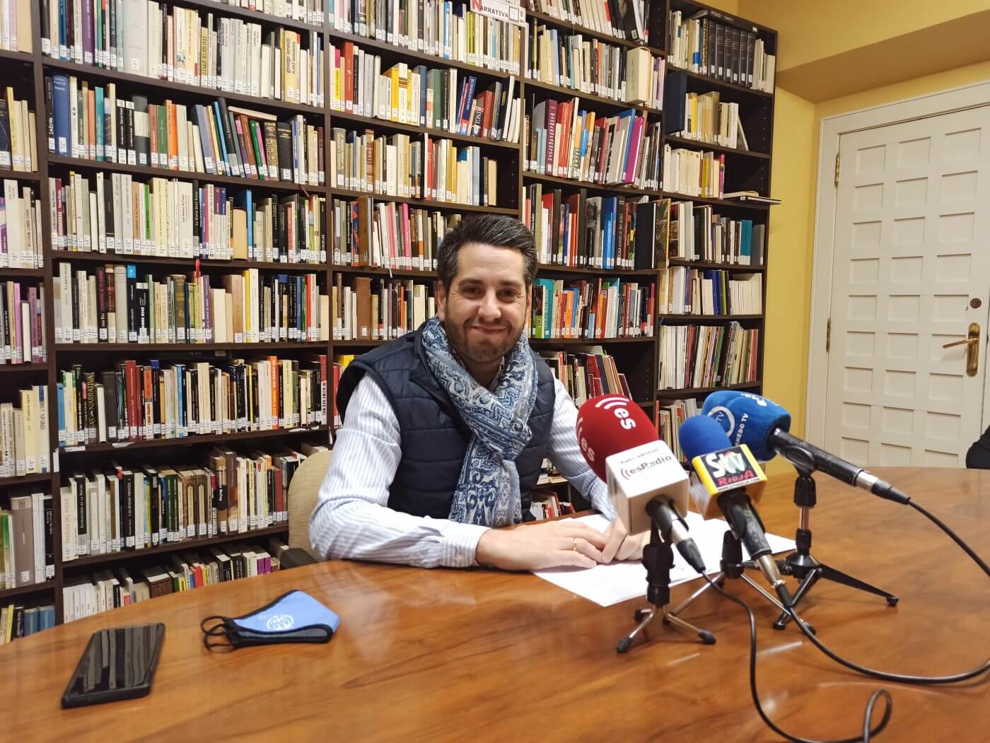 Lee más sobre el artículo La Junta de Gobierno local de Arnedo aprueba el expediente para contratar la renovación del césped artificial en el campo de fútbol anexo