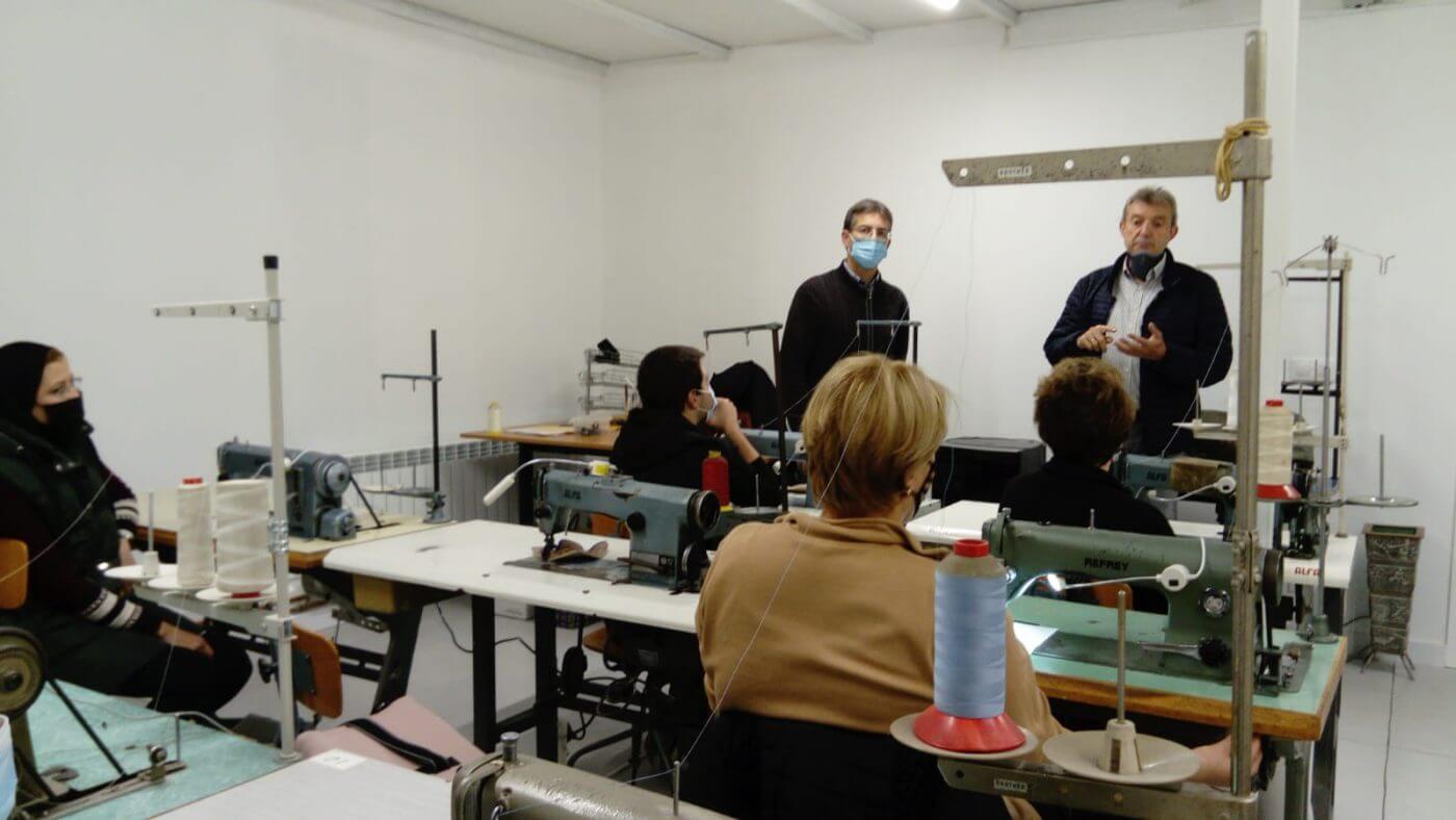 Lee más sobre el artículo Cáritas Parroquial de Arnedo inicia un nuevo curso de guarnecido con trece alumnos