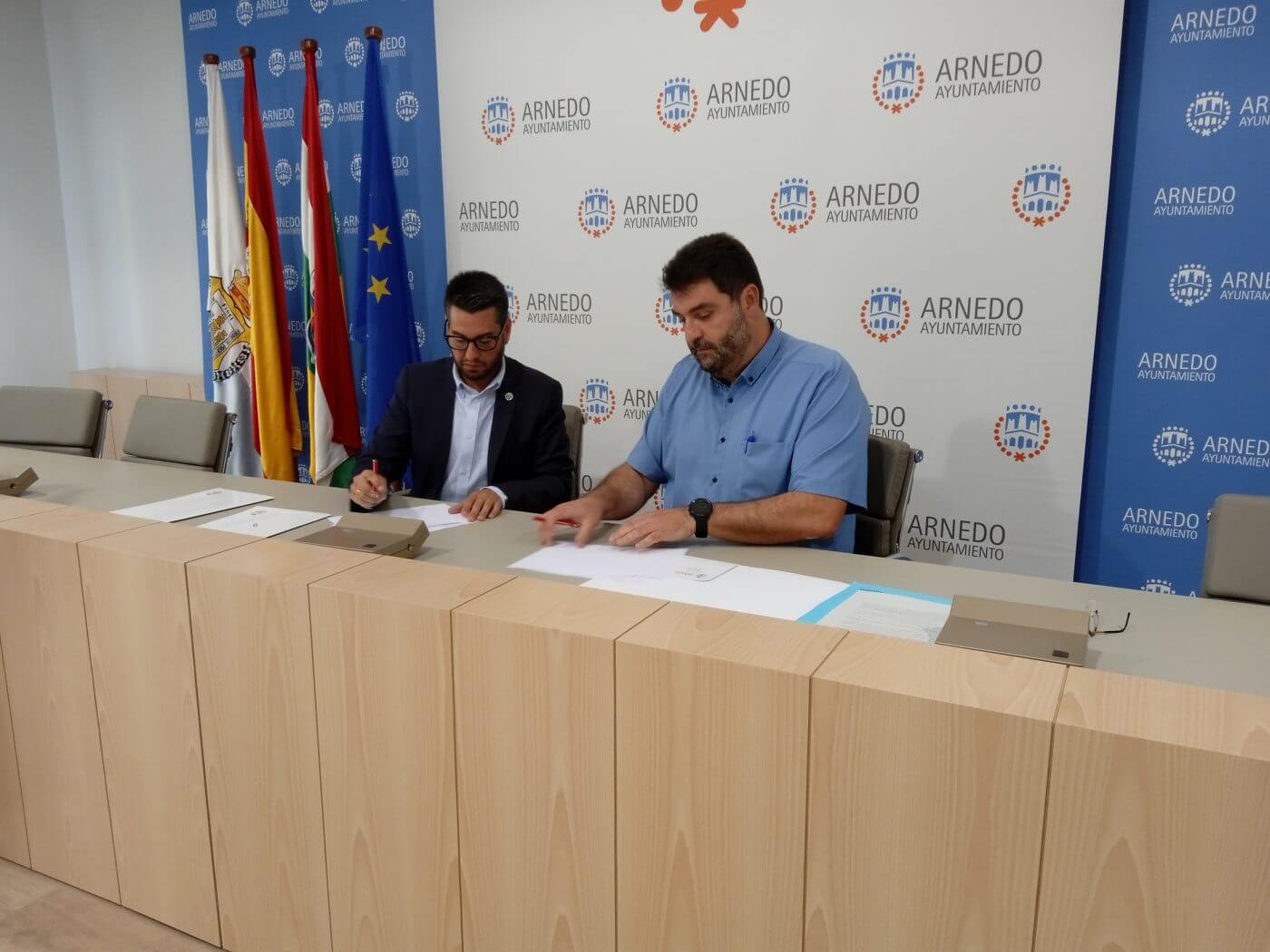 Lee más sobre el artículo Firmado el nuevo contrato del servicio de abastecimiento de agua y alcantarillado de Arnedo