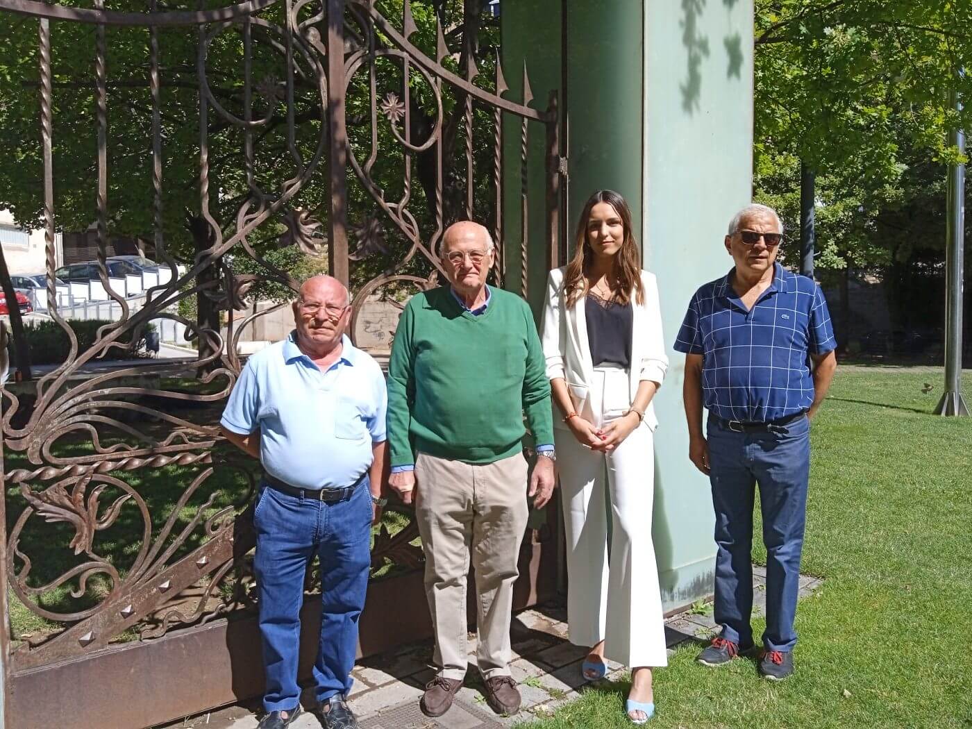 Lee más sobre el artículo Carmen Martínez-Losa representa a Amigos de Arnedo en el nuevo certamen de fiestas del ayuntamiento arnedano