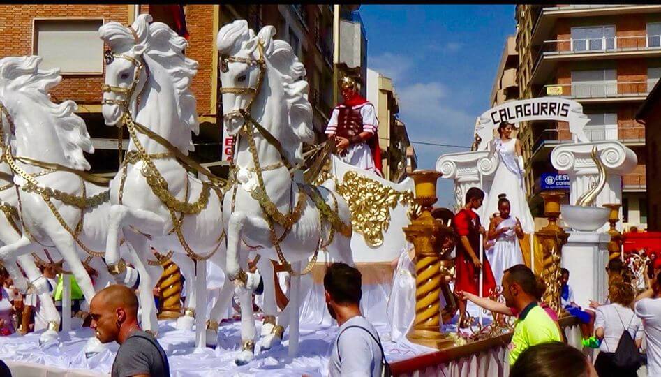 Lee más sobre el artículo El ayuntamiento de Calahorra aprueba las bases del concurso de carrozas de las fiestas de agosto