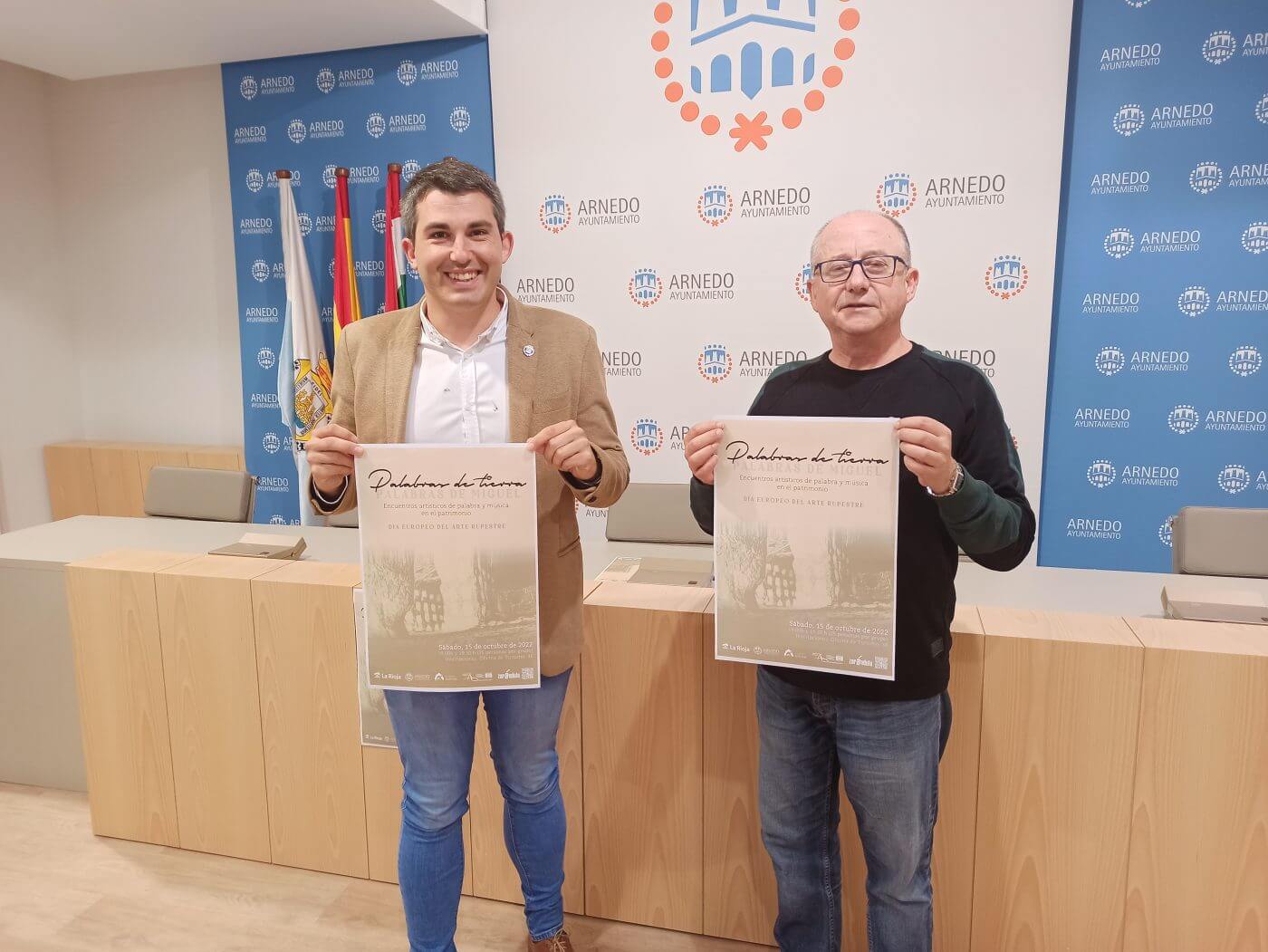 Lee más sobre el artículo Las Cuevas de los Cien Pilares acogerán el sábado 15 el espectáculo «Palabras de Tierra» en torno a la obra de Miguel Hernández
