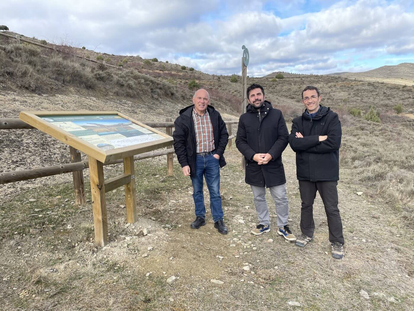 Lee más sobre el artículo El Gobierno de La Rioja invierte 337.000 euros en la restauración de siete de los yacimientos de huellas de dinosaurio más visitados