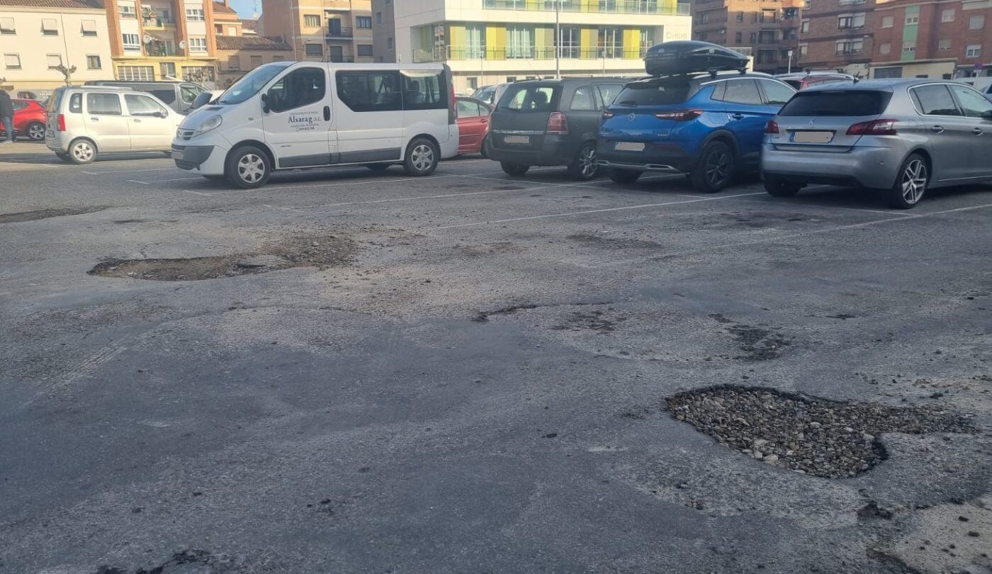 Lee más sobre el artículo Comienzan los trabajos de reparación y asfaltado del aparcamiento del Silo de Calahorra