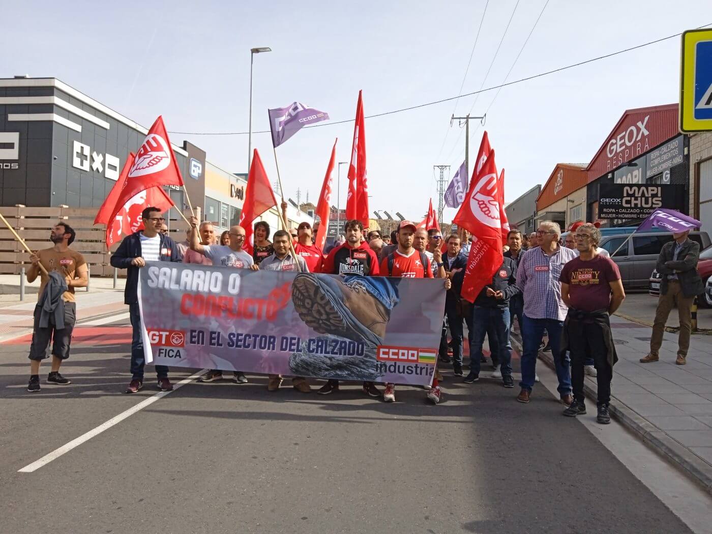 Lee más sobre el artículo CCOO convoca hoy asamblea de trabajadores del calzado en Arnedo y avanza que el 25 de mayo se reunirá con AICCOR
