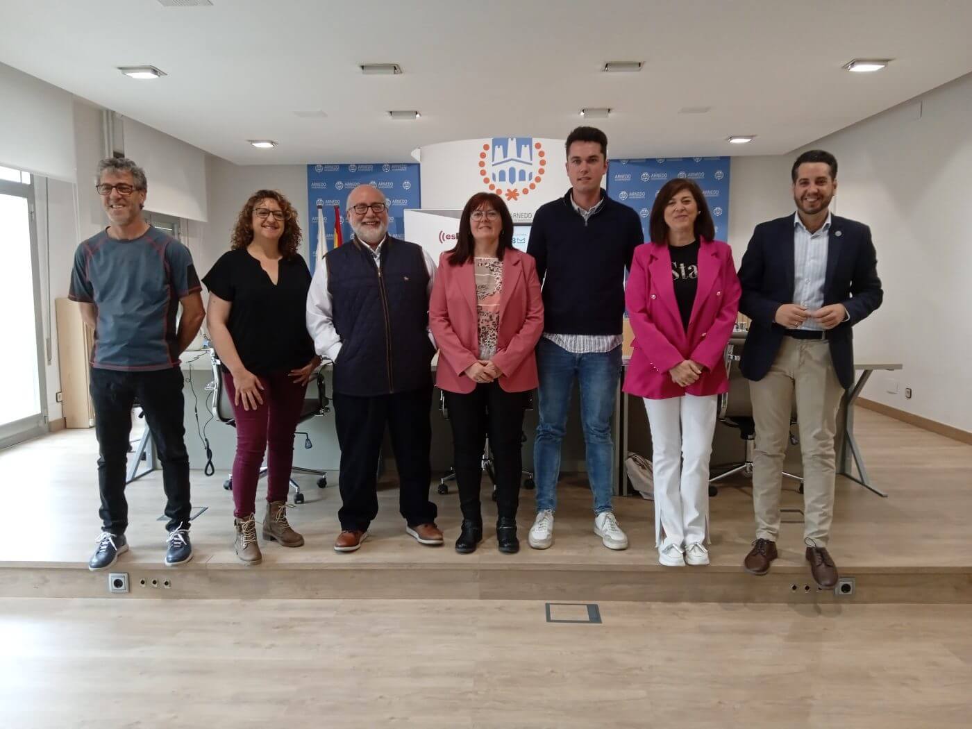 Lee más sobre el artículo Los siete candidatos a la Alcaldía de Arnedo exponen sus prioridades y propuestas para la ciudad en el debate organizado por Radio Arnedo
