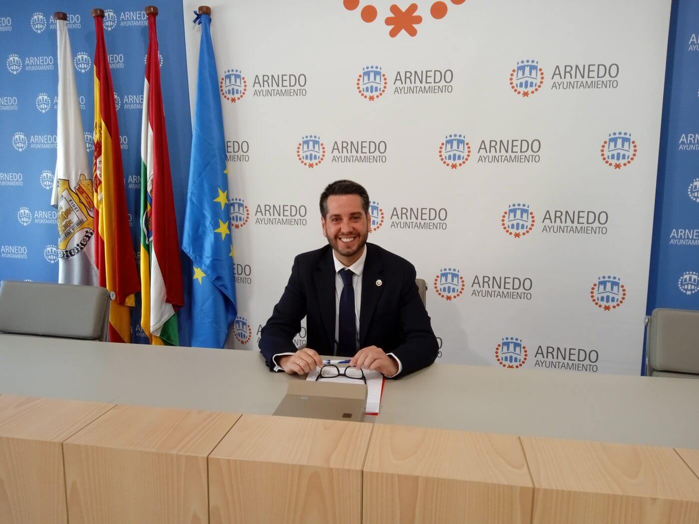 Lee más sobre el artículo (Ampliación) PSOE y PR alcanzan acuerdo de estabilidad en el ayuntamiento de Arnedo para llevar adelante diferentes propuestas en beneficio de la ciudad