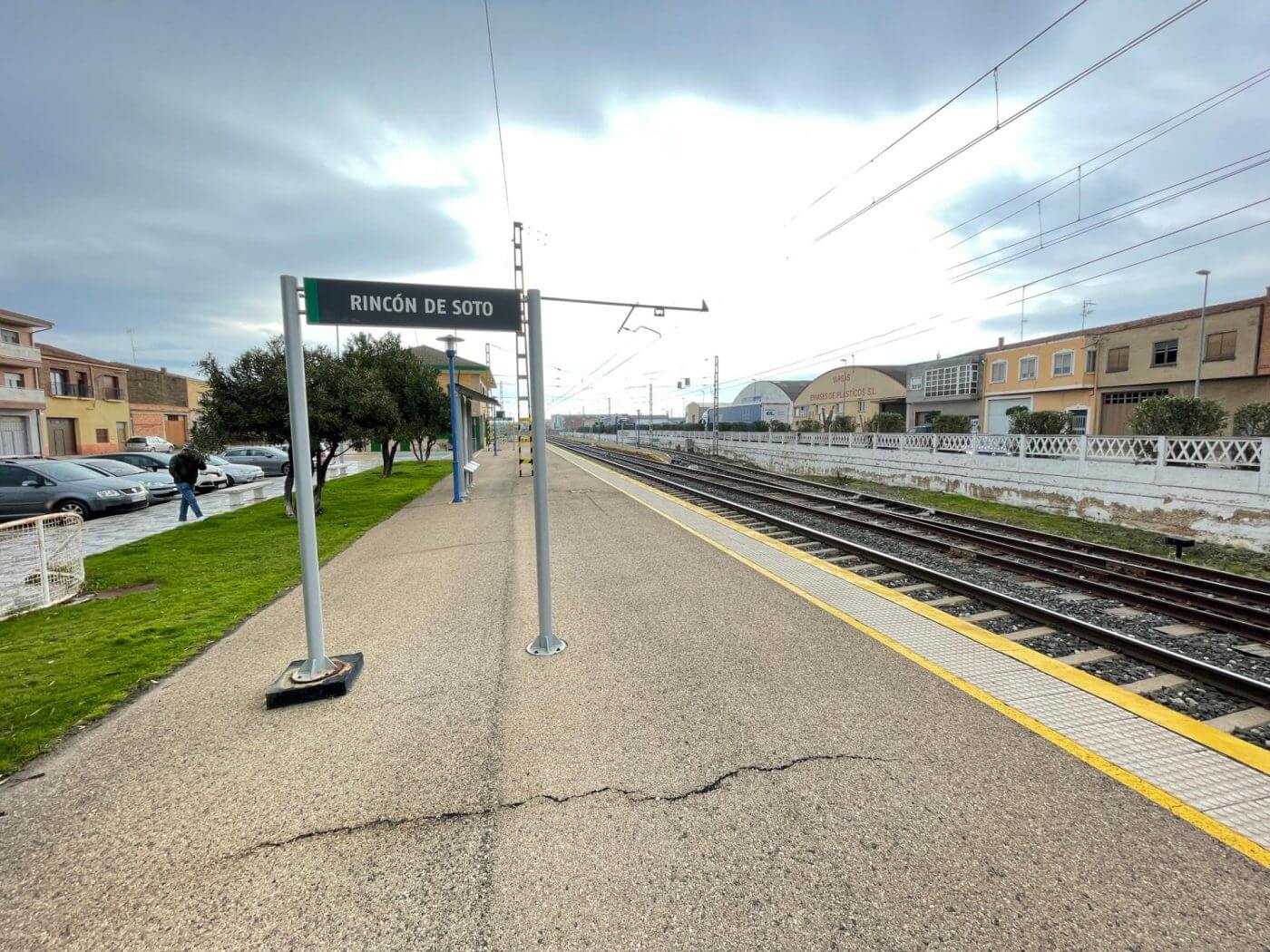 Lee más sobre el artículo El Gobierno de La Rioja solicitará al Ministerio de Transportes que paralice la licitación de la variante ferroviaria de Rincón de Soto y reconsidere su trazado