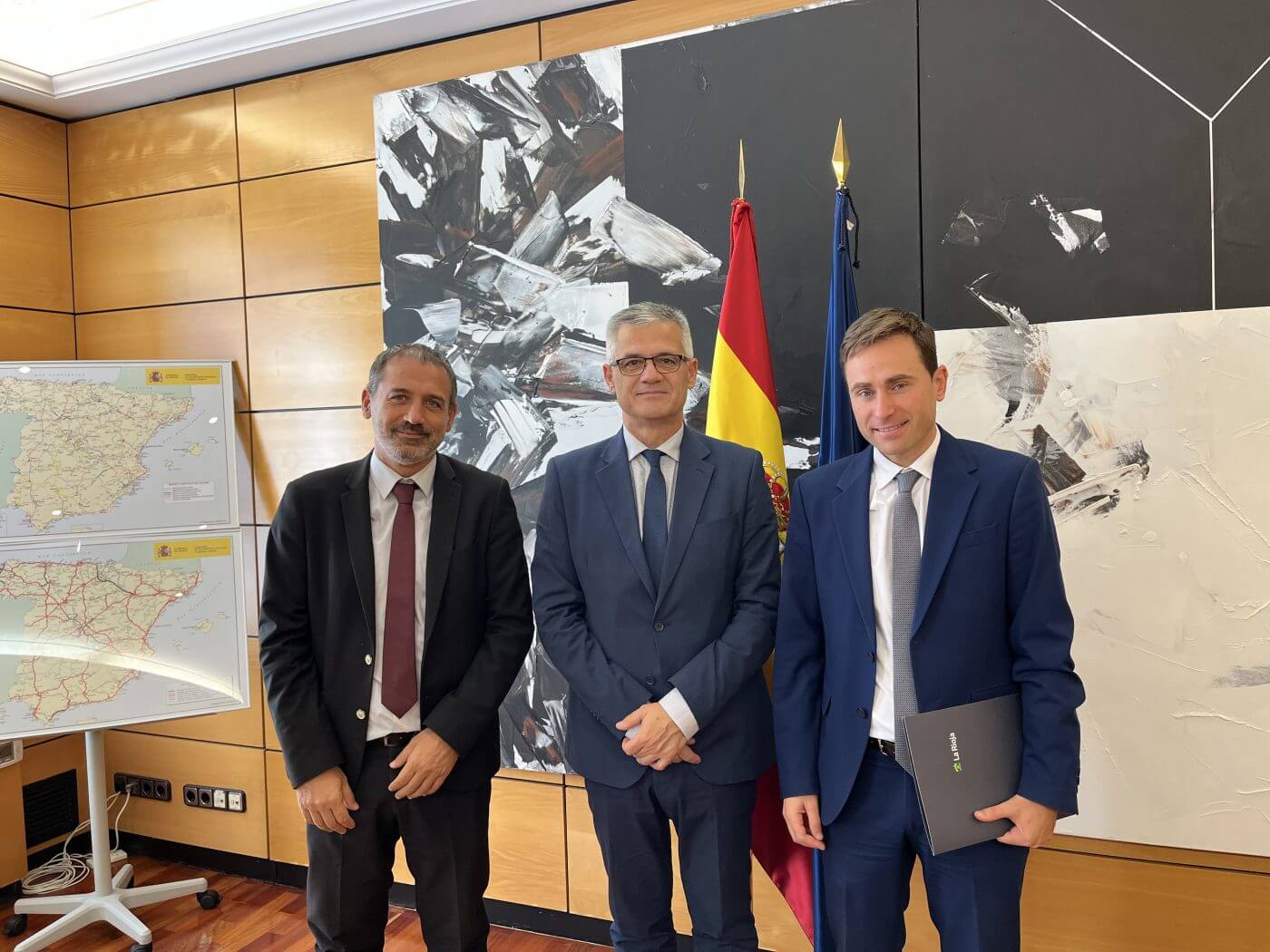 Lee más sobre el artículo El Gobierno de La Rioja transmite al Ministerio la conveniencia de «readaptar» el proyecto de la variante ferroviaria de Rincón de Soto