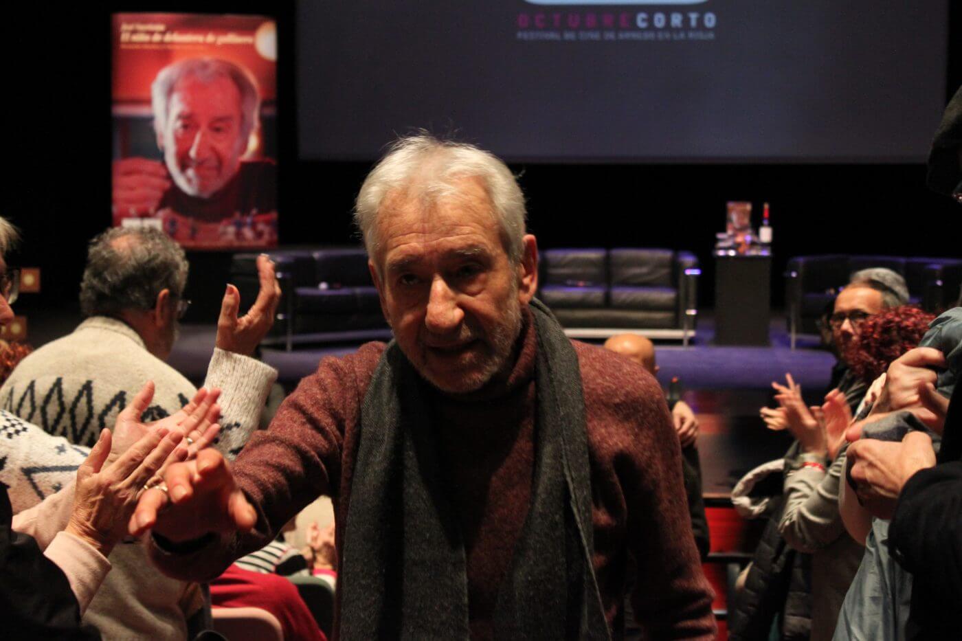 Lee más sobre el artículo José Sacristán asiste a la presentación en Arnedo del libro dedicado a su persona incluido en la colección de la serie Octubre Corto