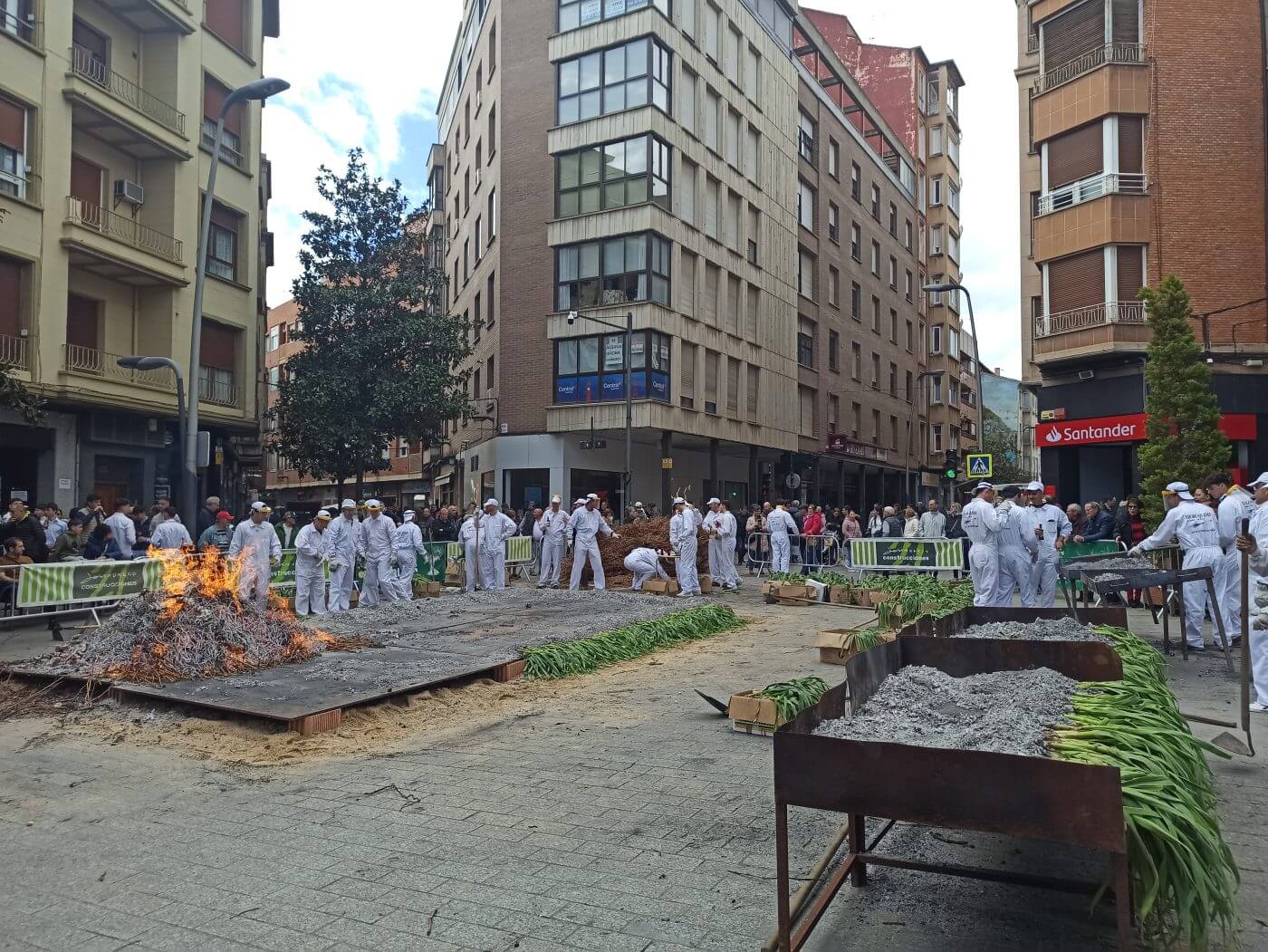 Lee más sobre el artículo Balance muy positivo de la Semana Santa y del Día del Ajo Asado en Arnedo