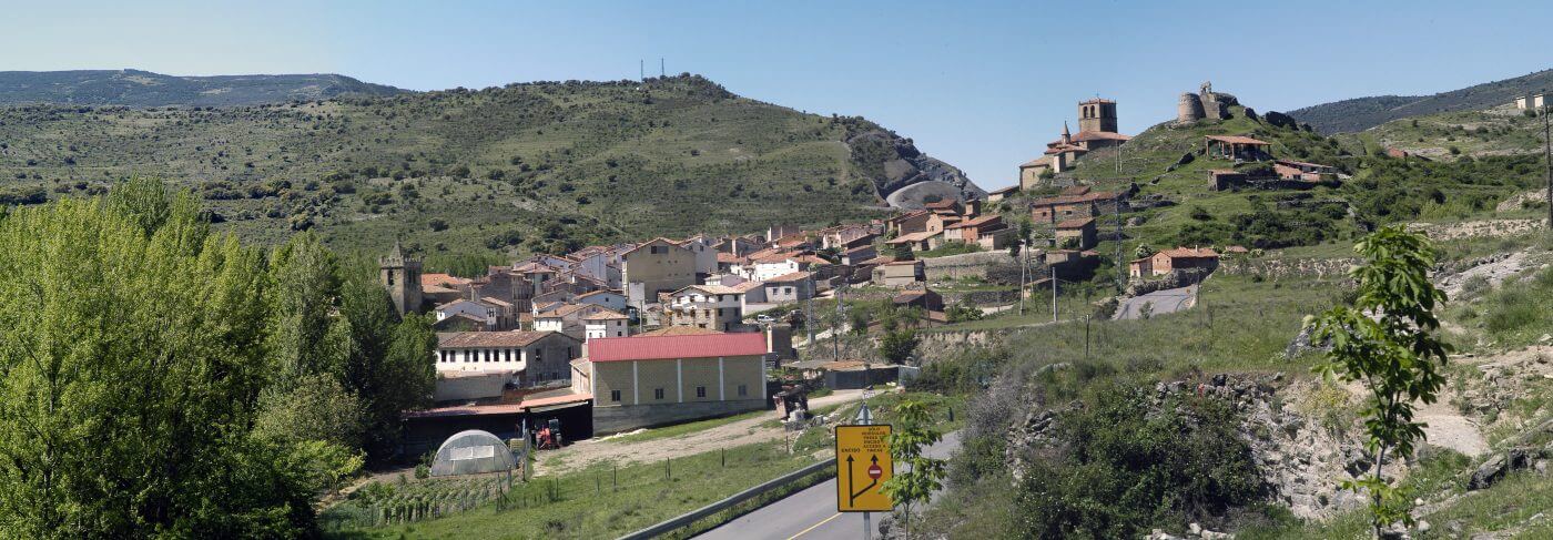 Lee más sobre el artículo La travesía de Enciso estará cortada este viernes 19 y del 22 al 26 de abril por las obras de reparación del puente de Santa Bárbara