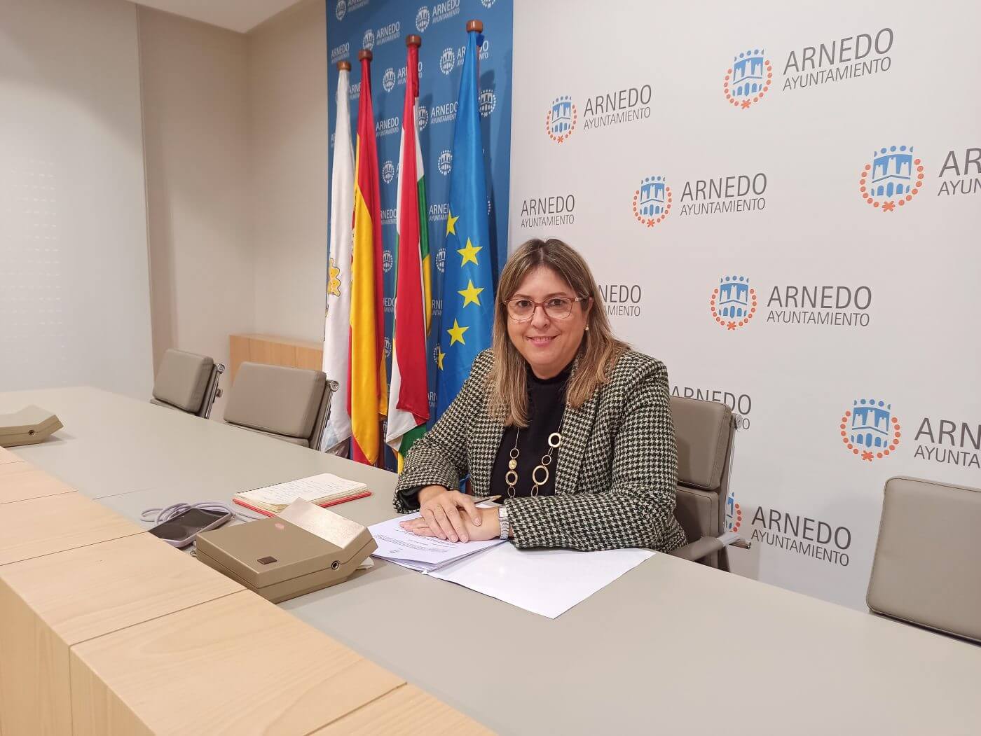 Lee más sobre el artículo Rosa Herce afirma que Javier García está ejerciendo de alcalde de Arnedo y defendiendo en el Parlamento los intereses de la ciudad