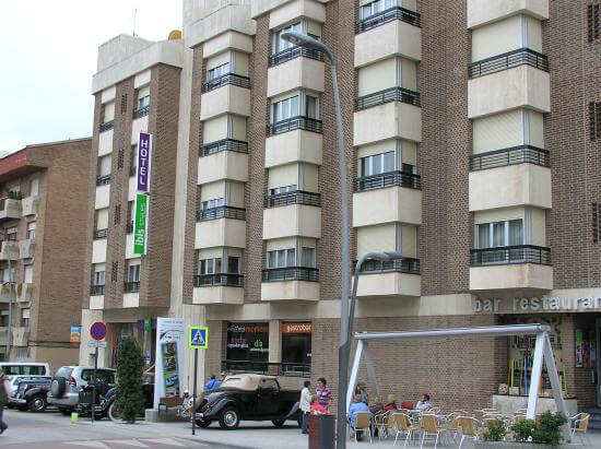 Lee más sobre el artículo El Hotel Victoria de Arnedo celebra este 4 de julio su 50 aniversario con un acto institucional e inmerso en una profunda transformación